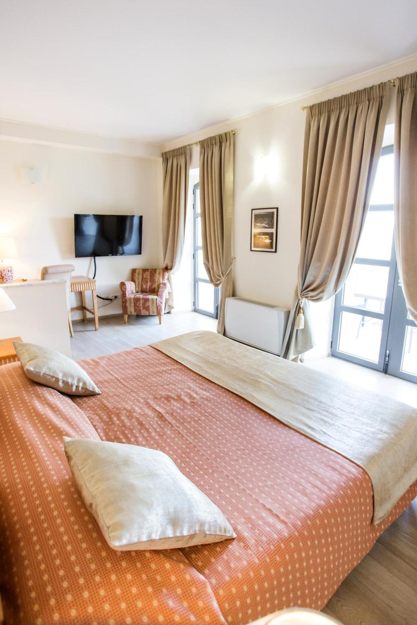 لا سبيتسْيا Miramare Apartments&Suites المظهر الخارجي الصورة