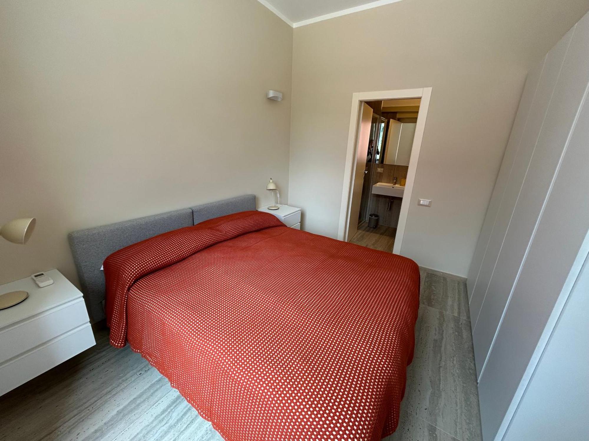 لا سبيتسْيا Miramare Apartments&Suites الغرفة الصورة