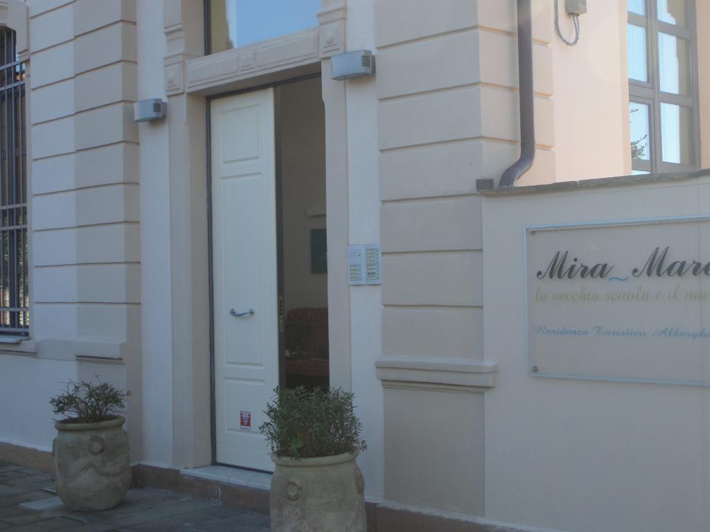 لا سبيتسْيا Miramare Apartments&Suites المظهر الخارجي الصورة